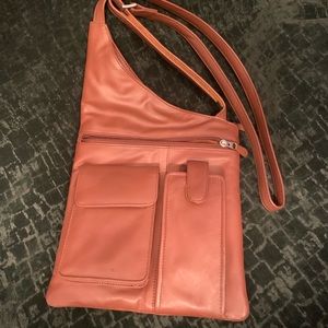 ILI leather cross body purse
